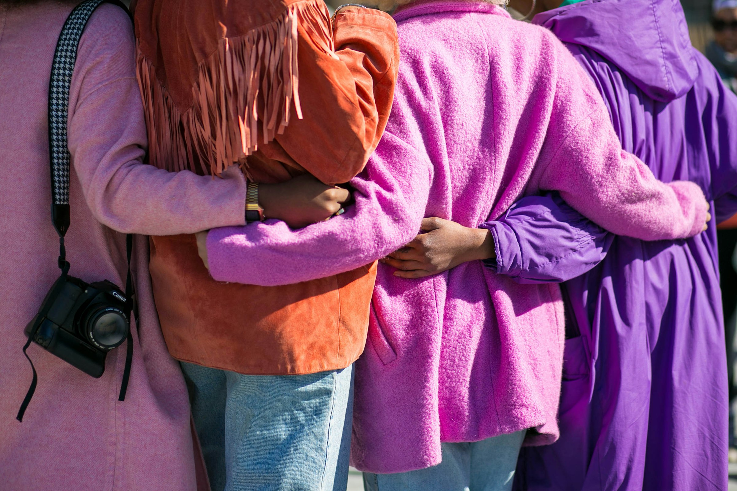 Leadership Loneliness: 5 Proven Actions to Build Community and Connection at Work